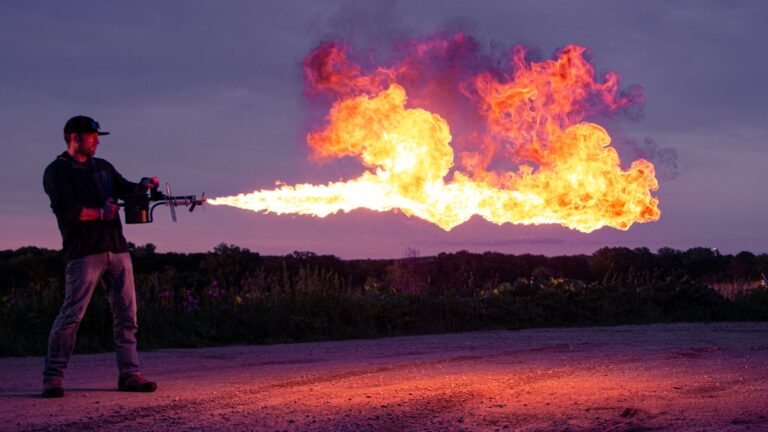 Oil Surges Past $115 as Middle East Conflict Enters Fifth Week — What It Means for Your Wallet