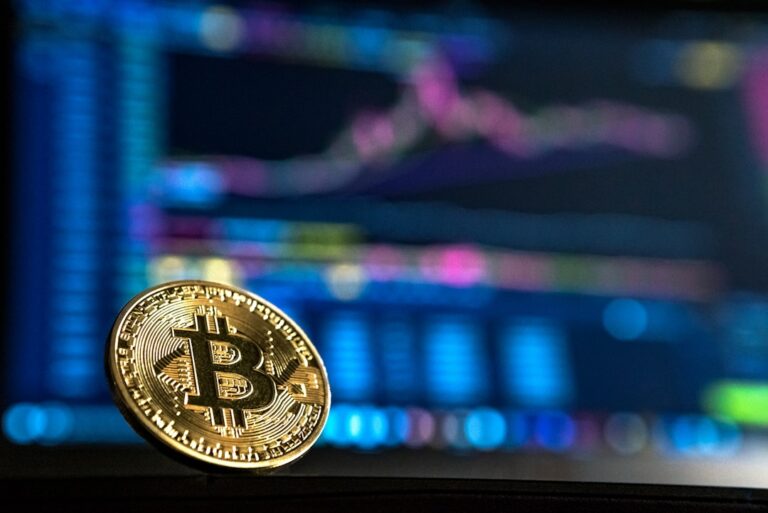 Bitcoin Bears Take Control: Why $76K Is the Make-or-Break Level (April 2026)